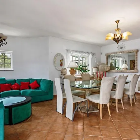 Cosy Carvoeiro 5 Bedrooms Casa Solara Table Tennis Table Villa Porches (Algarve)