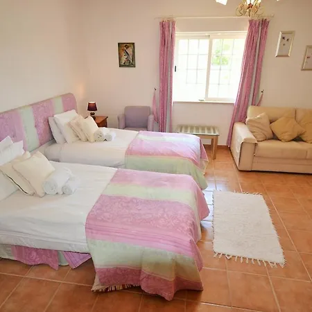 Villa Cosy Carvoeiro 5 Bedrooms Casa Solara Table Tennis Table Porches (Algarve)