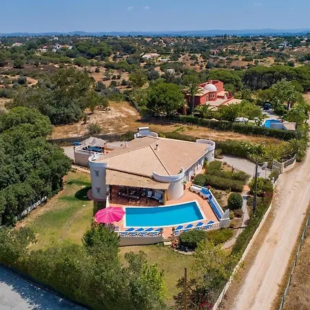 Cosy Carvoeiro 5 Bedrooms Casa Solara Table Tennis Table Private Pool Alporchinhos Villa Porches (Algarve)
