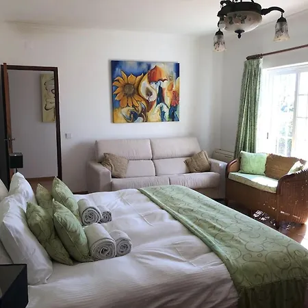 Cosy Carvoeiro 5 Bedrooms Casa Solara Table Tennis Table * Porches (Algarve)