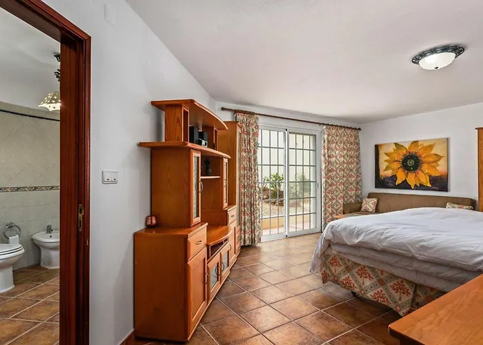 Cosy Carvoeiro 5 Bedrooms Casa Solara Table Tennis Table *