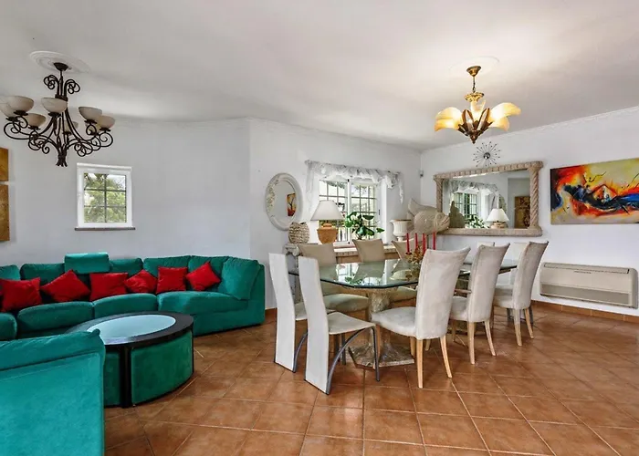 Cosy Carvoeiro 5 Bedrooms Casa Solara Table Tennis Table 빌라 포르체스