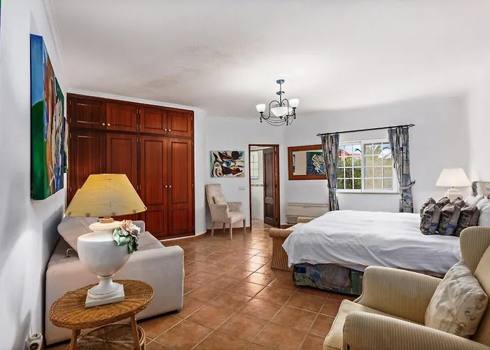 Cosy Carvoeiro 5 Bedrooms Casa Solara Table Tennis Table 빌라 포르체스